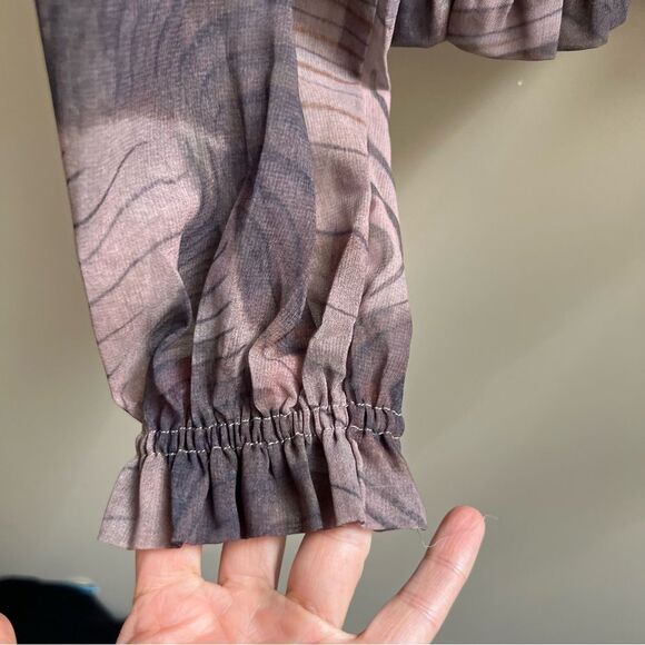 TRUTH swirl patterned Long Sleeve Top XS - Picture 4 of 6